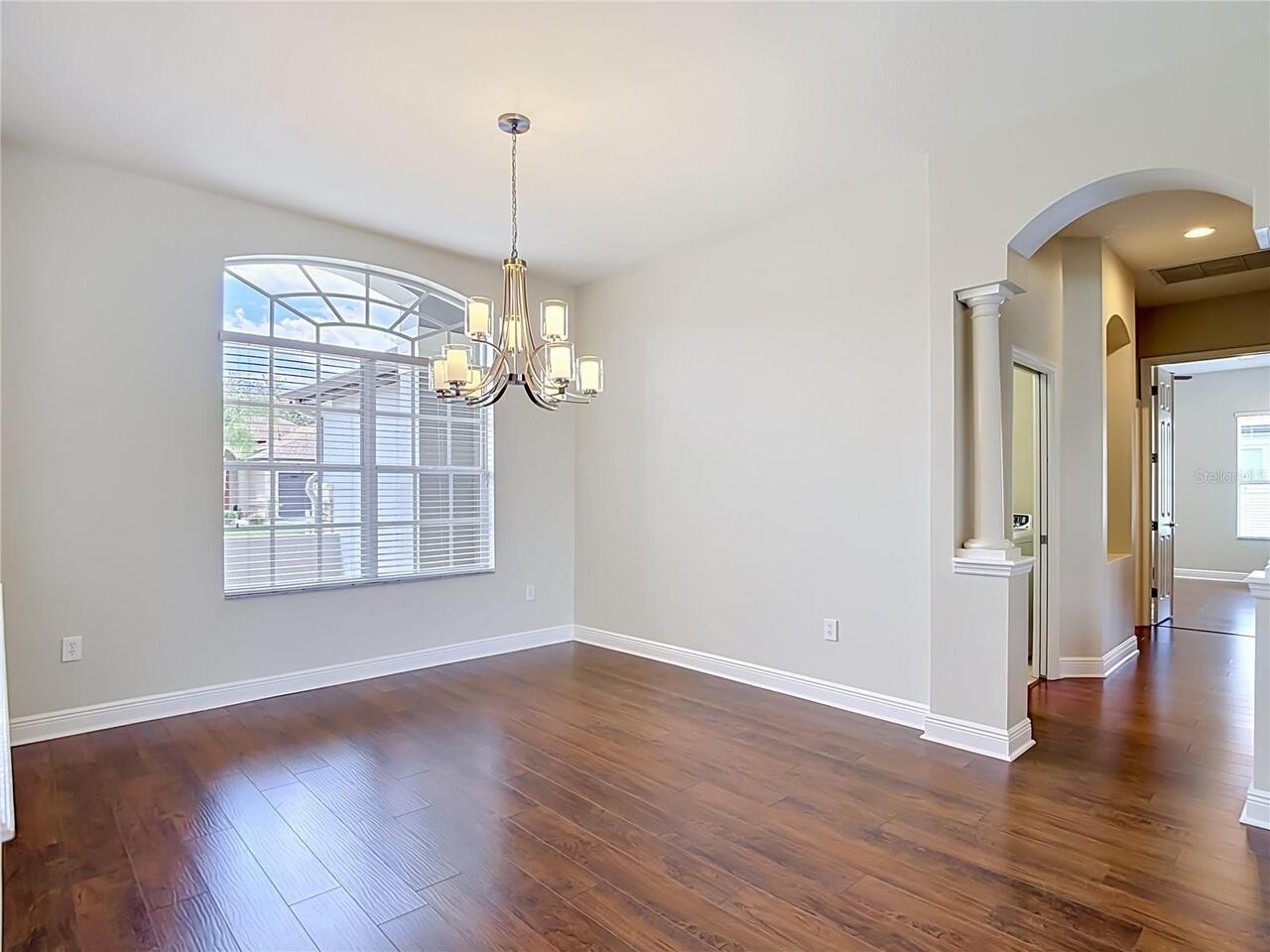 Listing Photo 14