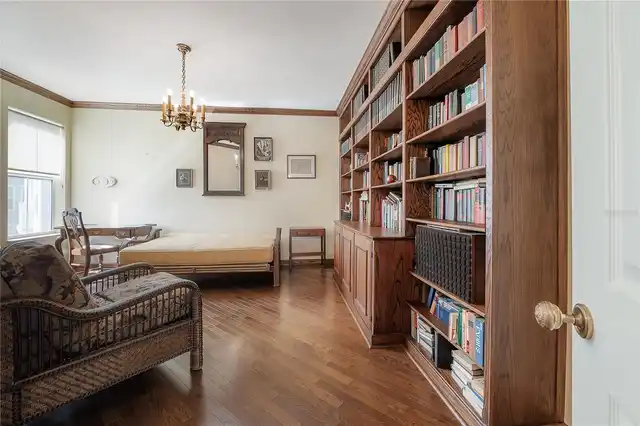 Listing Photo 22