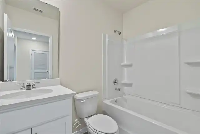 Listing Photo 17