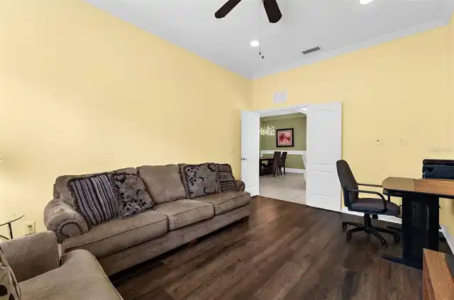 Listing Photo 23