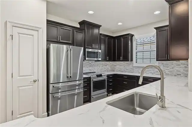 Listing Photo 19