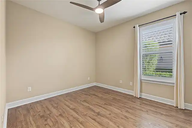 Listing Photo 32