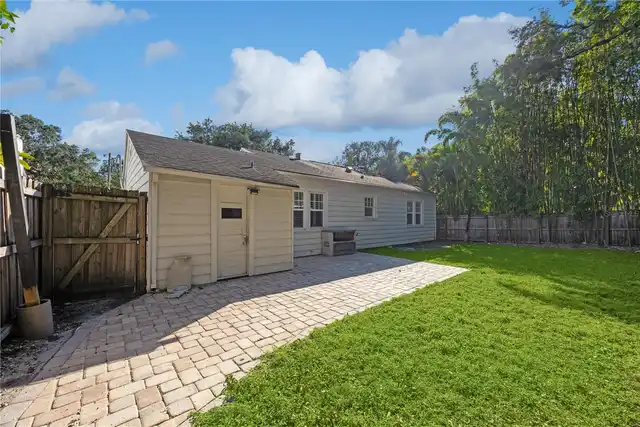 Listing Photo 16