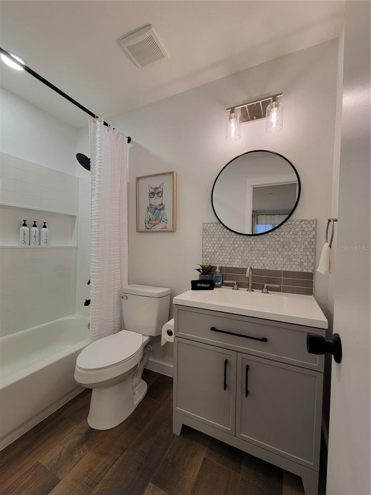 Listing Photo 12