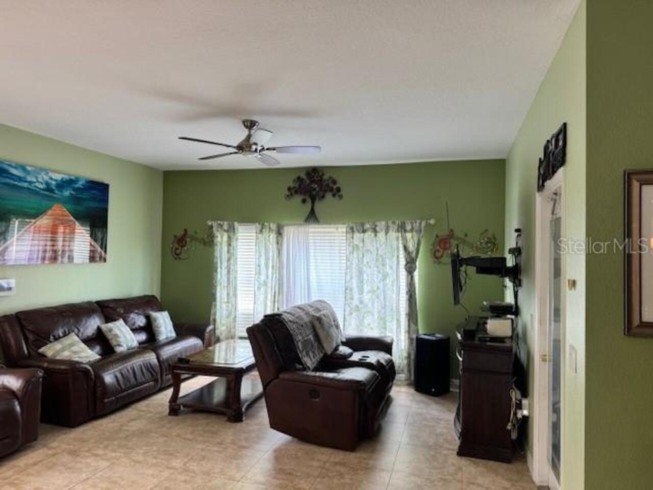 Listing Photo 8