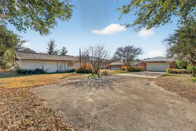 Listing Photo 36