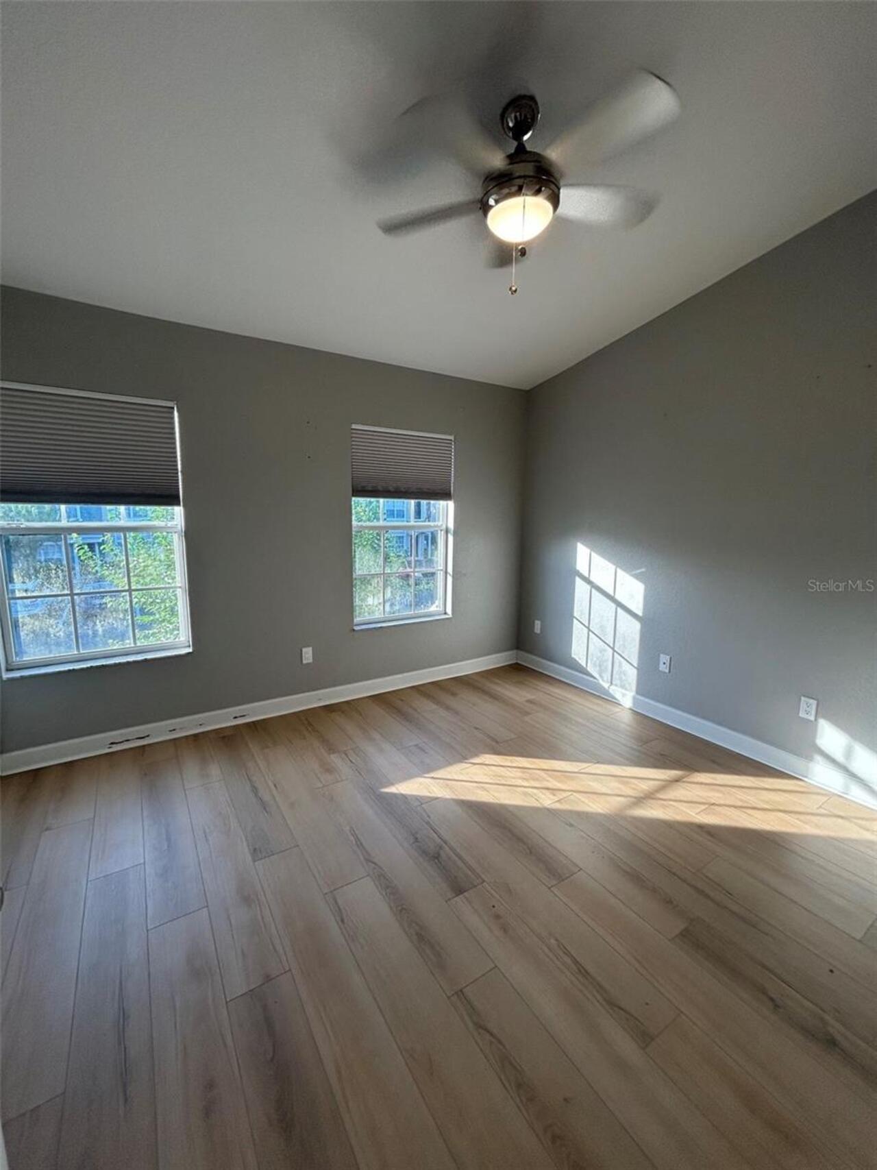 Listing Photo 10