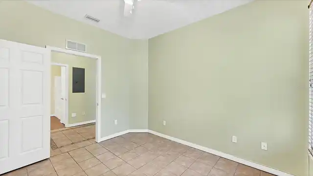 Listing Photo 33
