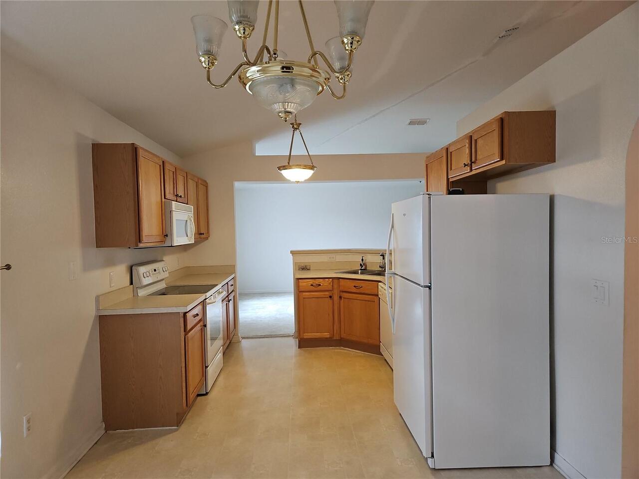 Listing Photo 8