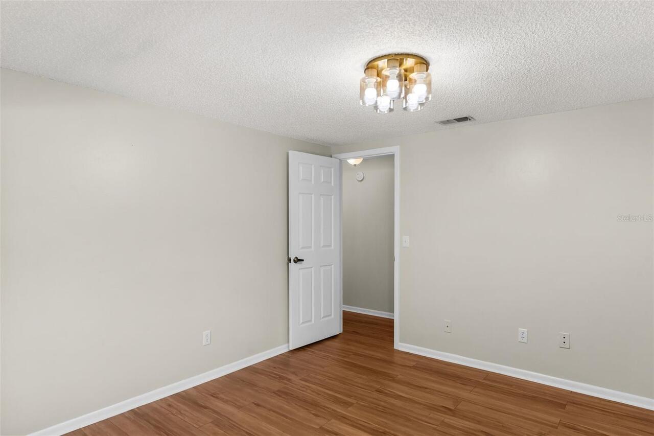 Listing Photo 33