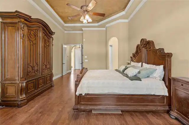 Listing Photo 17