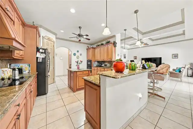 Listing Photo 17