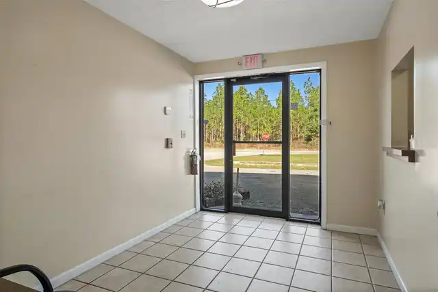 Listing Photo 7