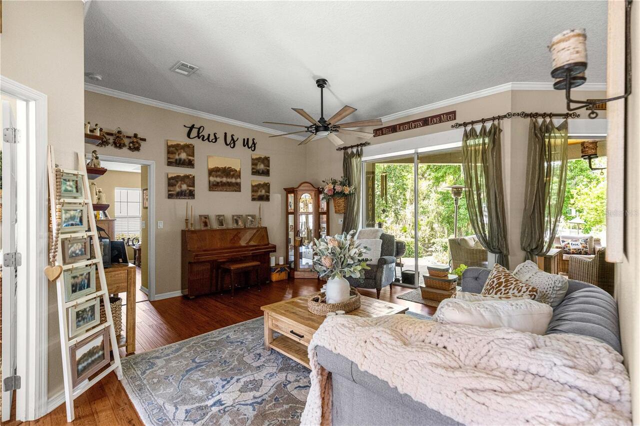 Listing Photo 10