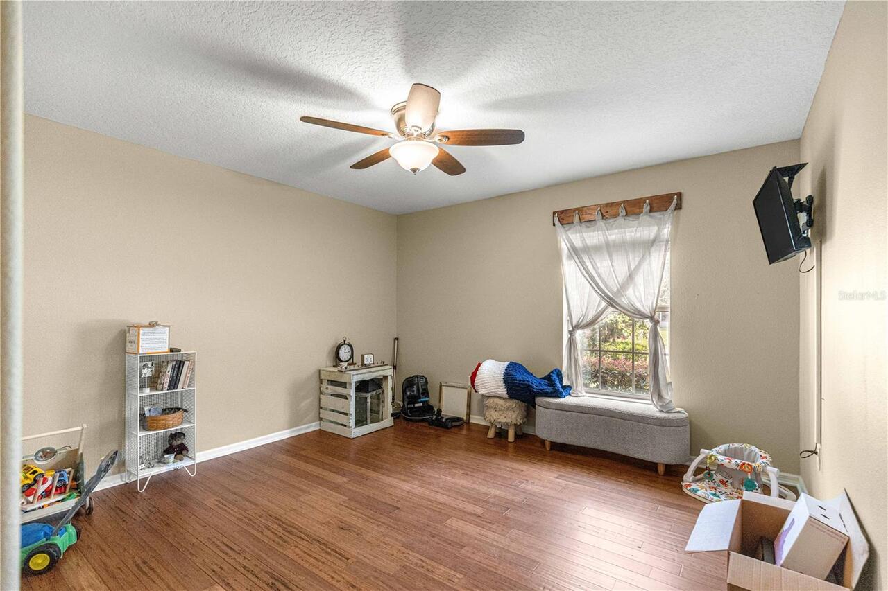 Listing Photo 32