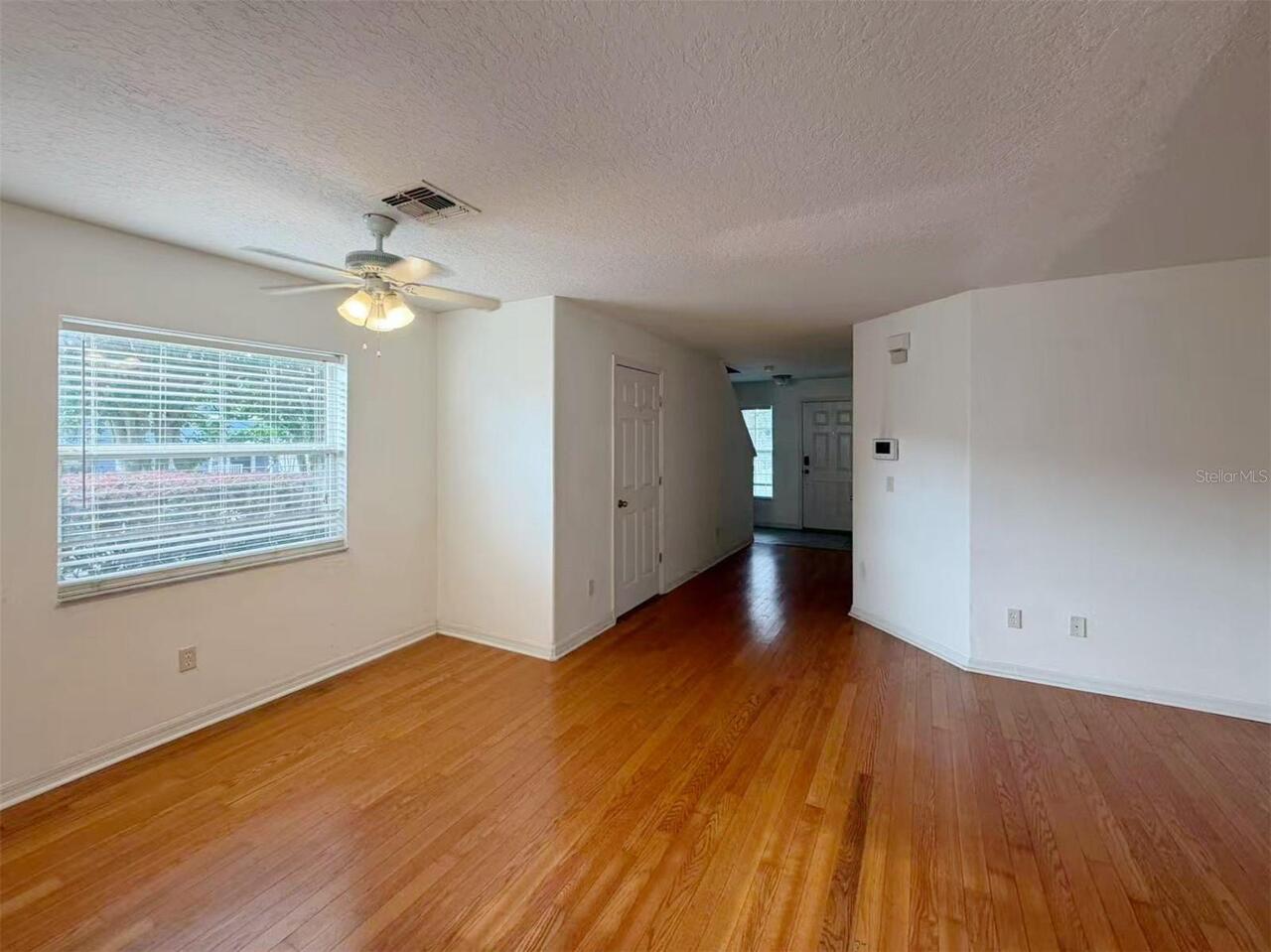 Listing Photo 7