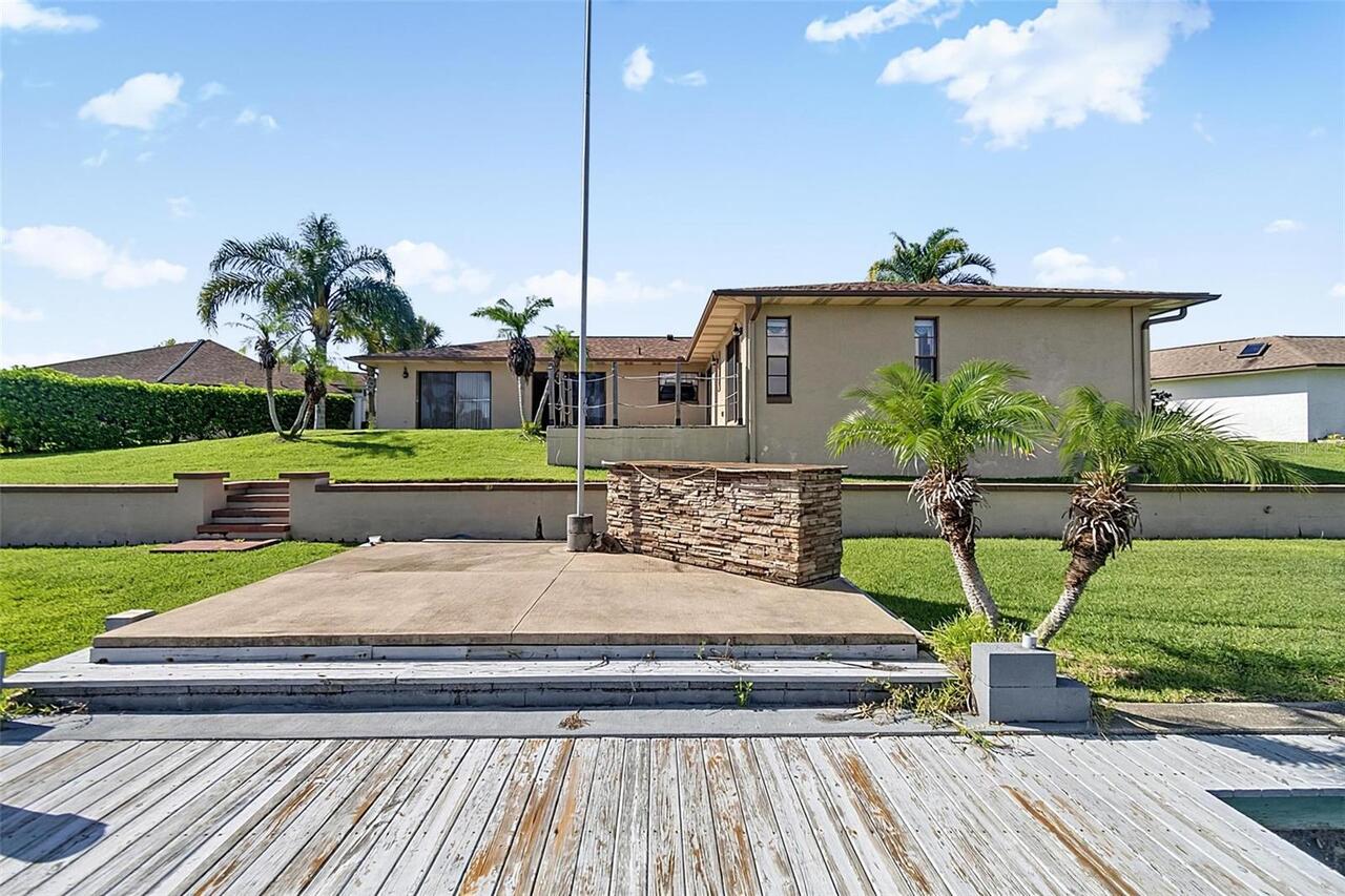 Listing Photo 12