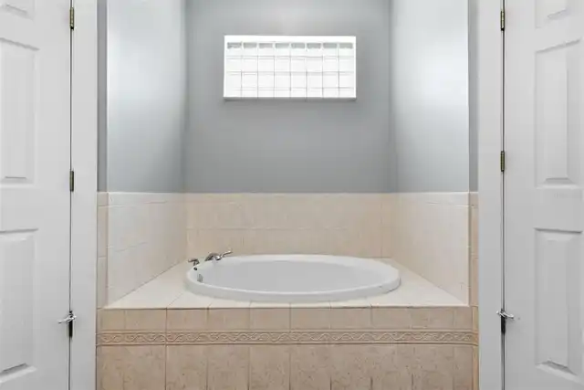 Listing Photo 23