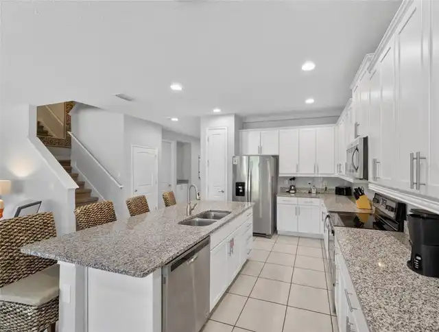 Listing Photo 17