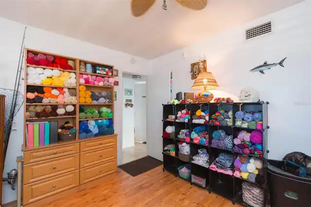 Listing Photo 17