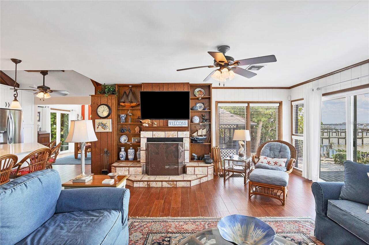 Listing Photo 8