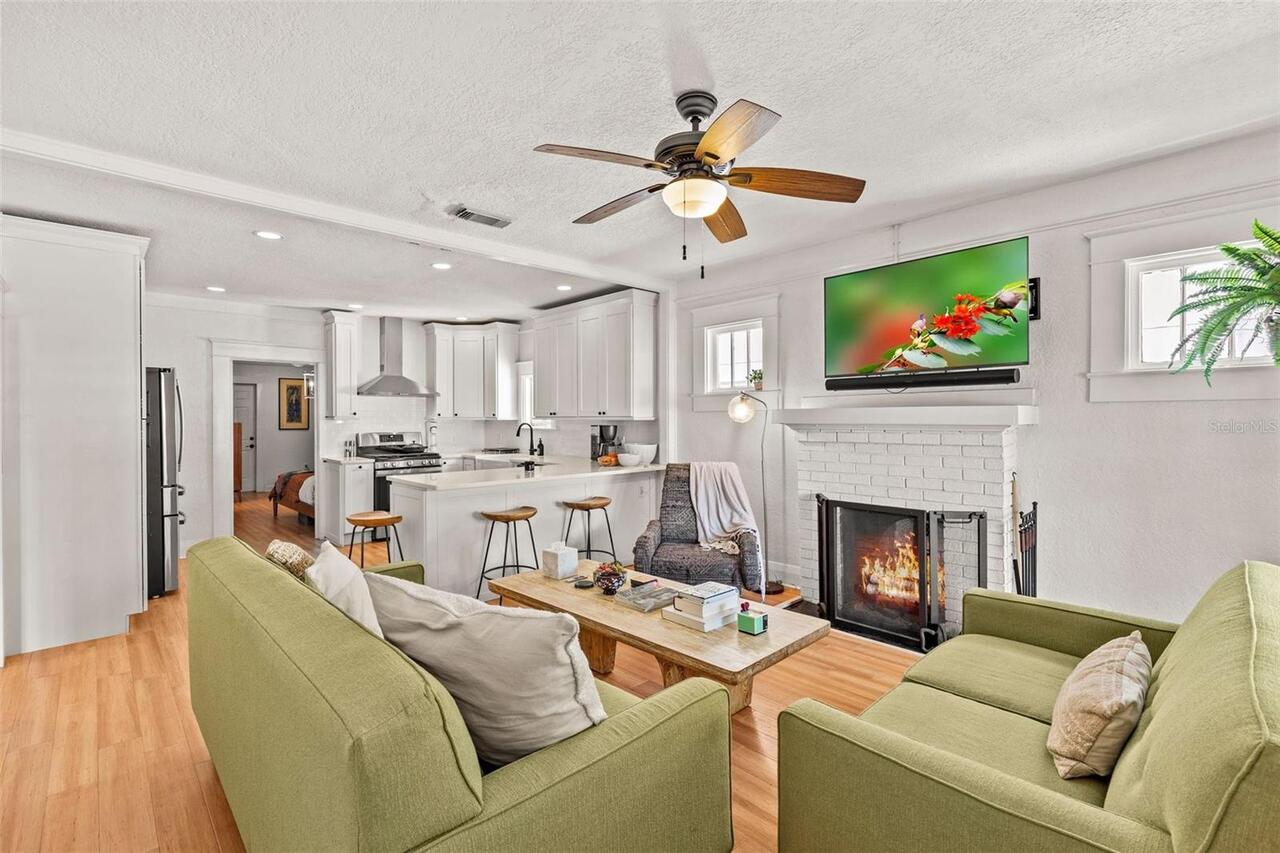 Listing Photo 11