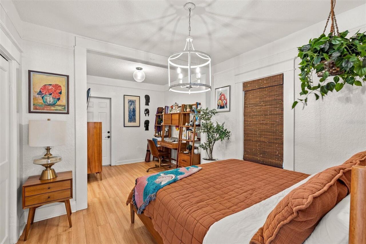 Listing Photo 17