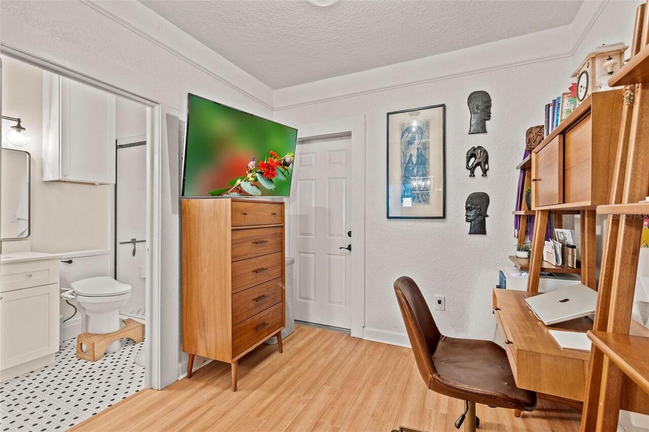 Listing Photo 20