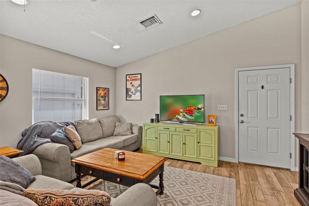 Listing Photo 37