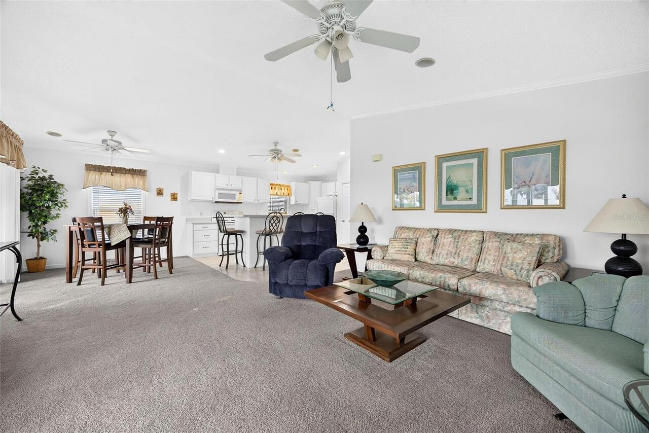 Listing Photo 12
