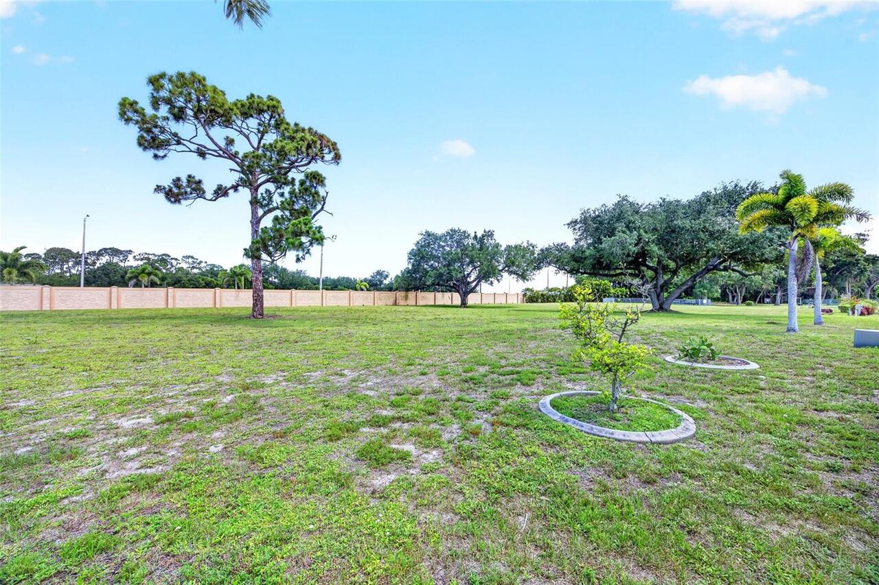 Listing Photo 33