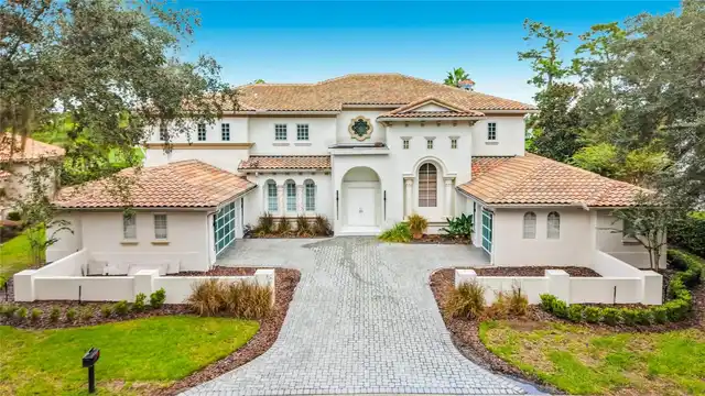 6BR, Home, 4BA, $4,750,000
Read More