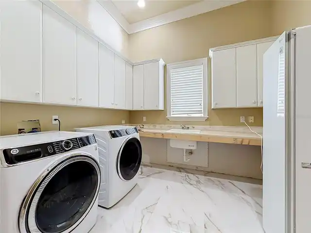 Listing Photo 15