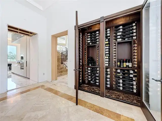 Listing Photo 18