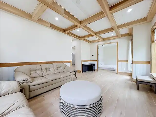 Listing Photo 25