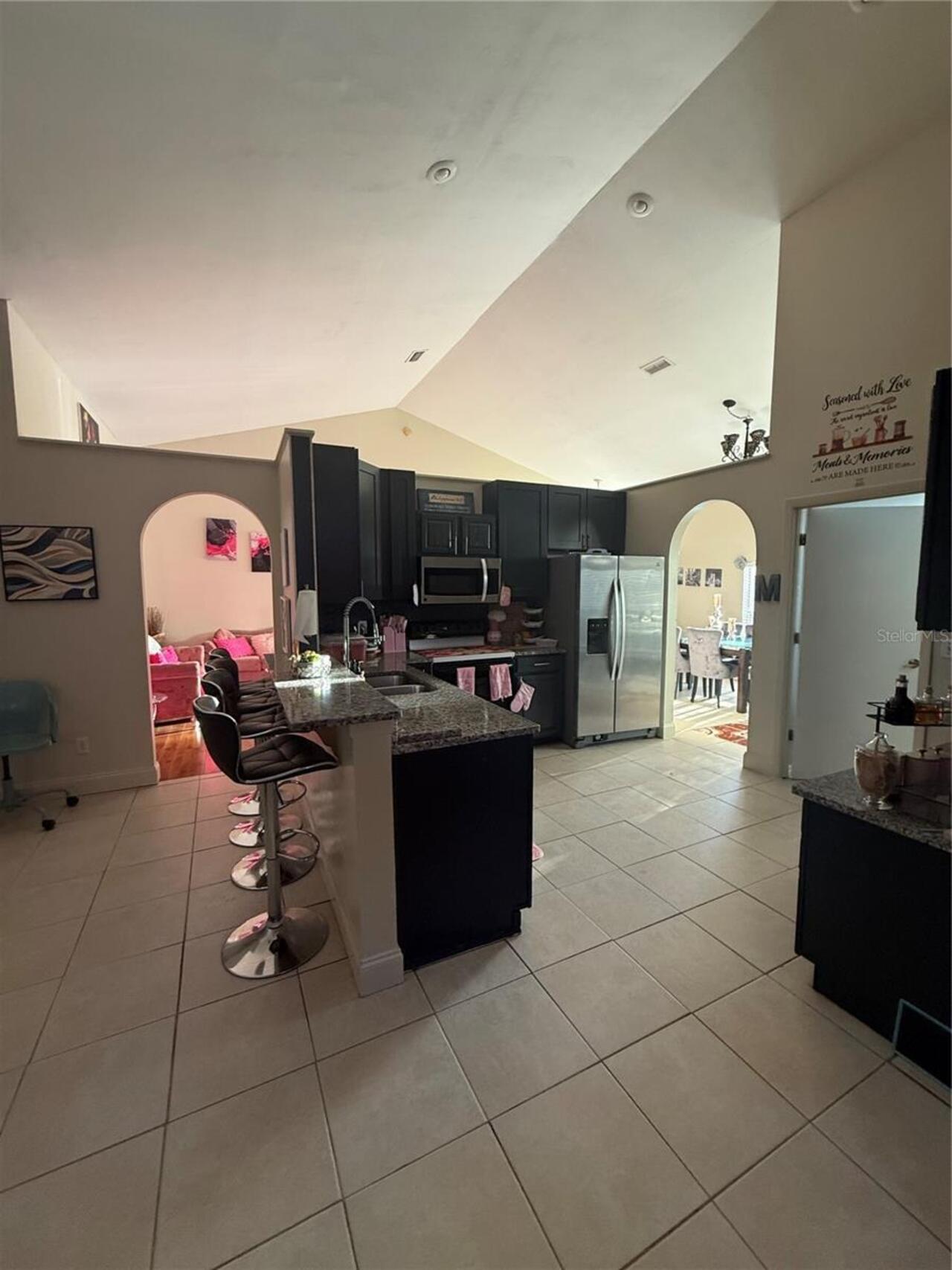 Listing Photo 8