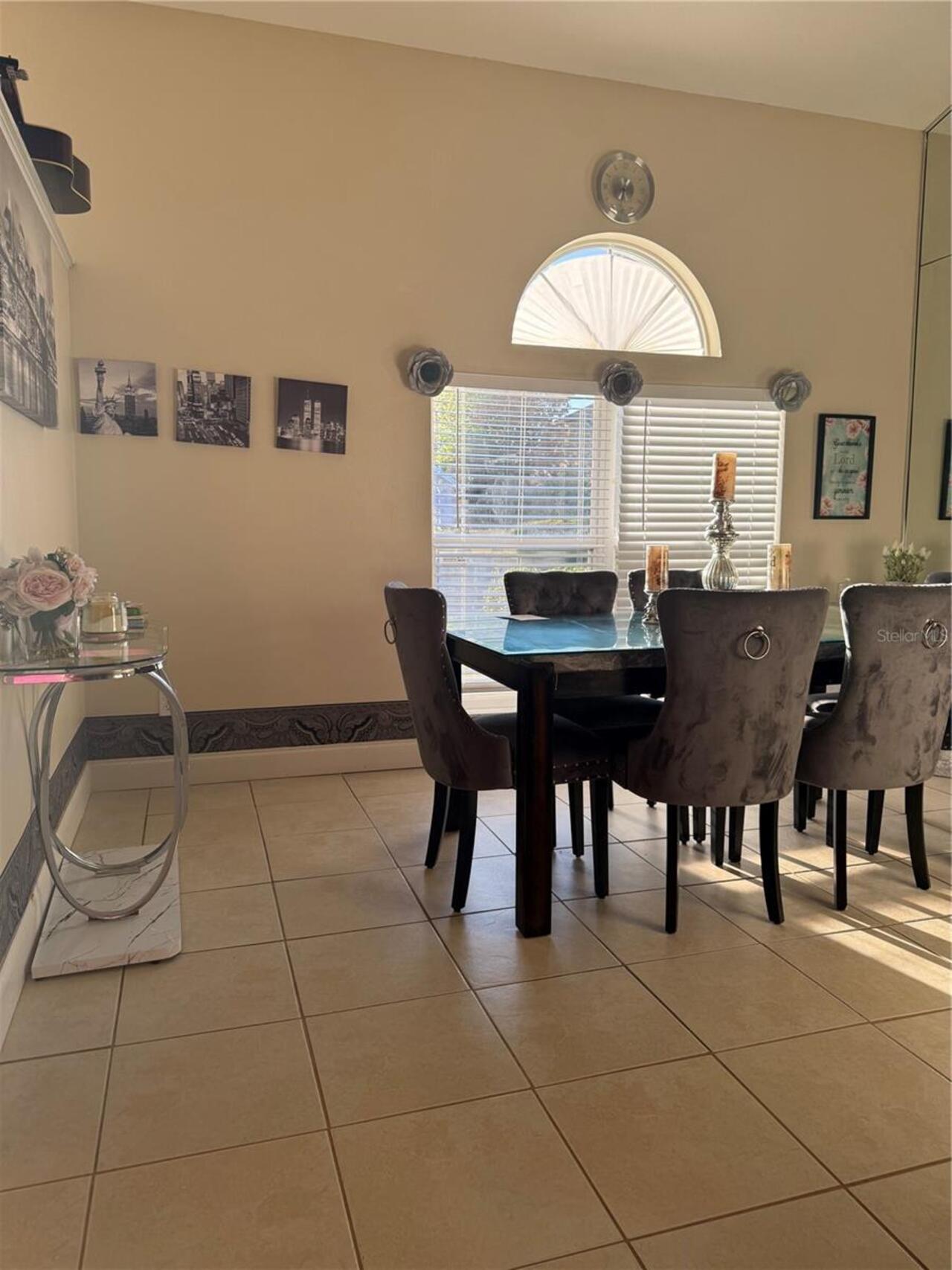 Listing Photo 11