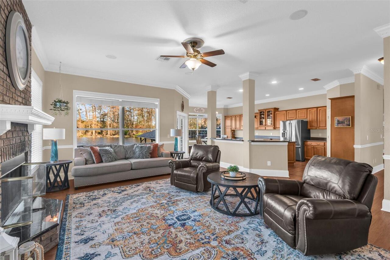 Listing Photo 12