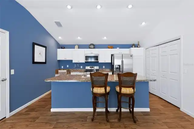 Listing Photo 15