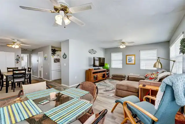 Listing Photo 7
