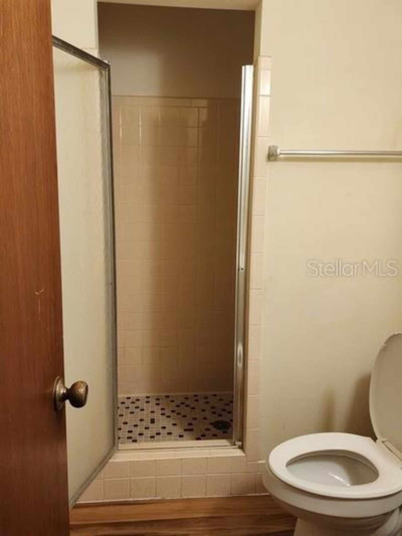 Listing Photo 12