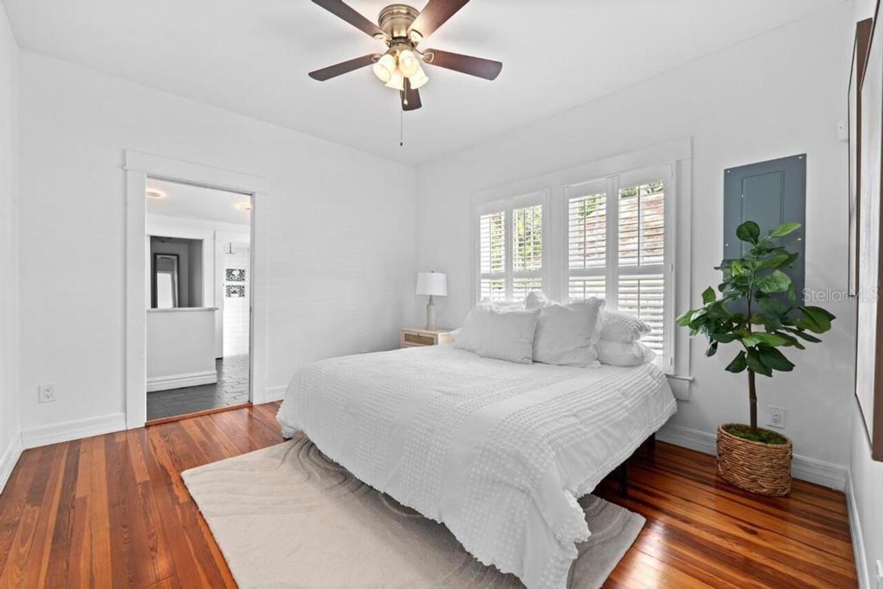 Listing Photo 11