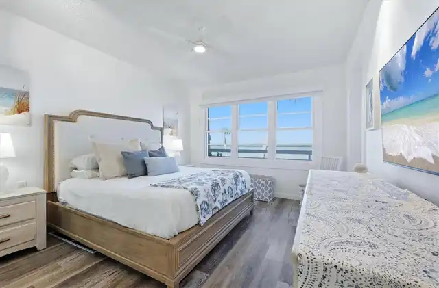 Listing Photo 16