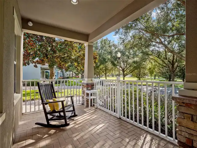 Listing Photo 11