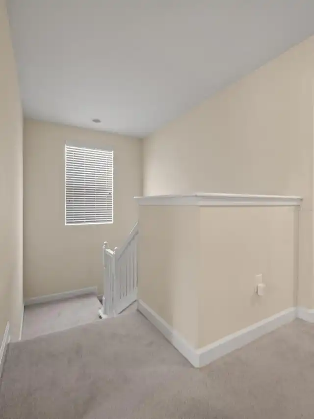 Listing Photo 32
