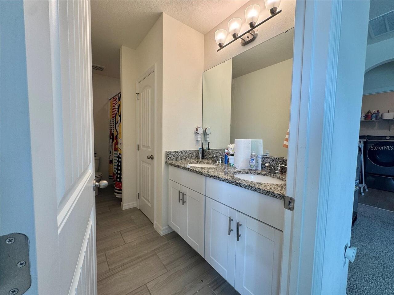 Listing Photo 10