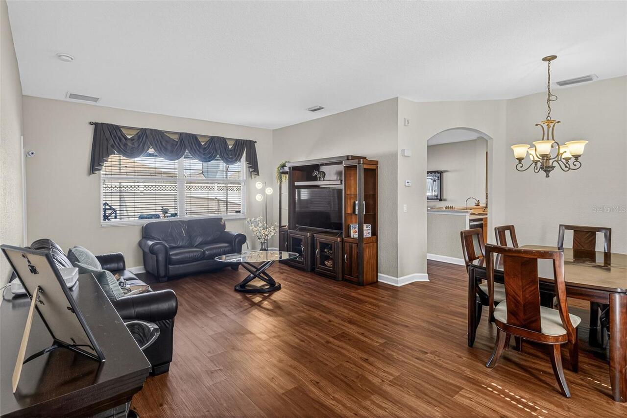 Listing Photo 14