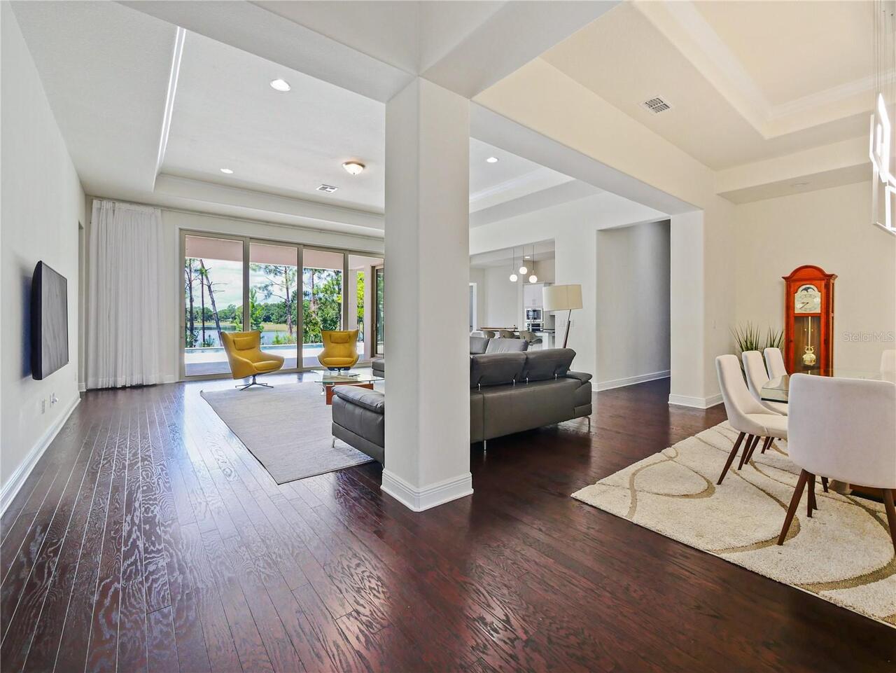 Listing Photo 15