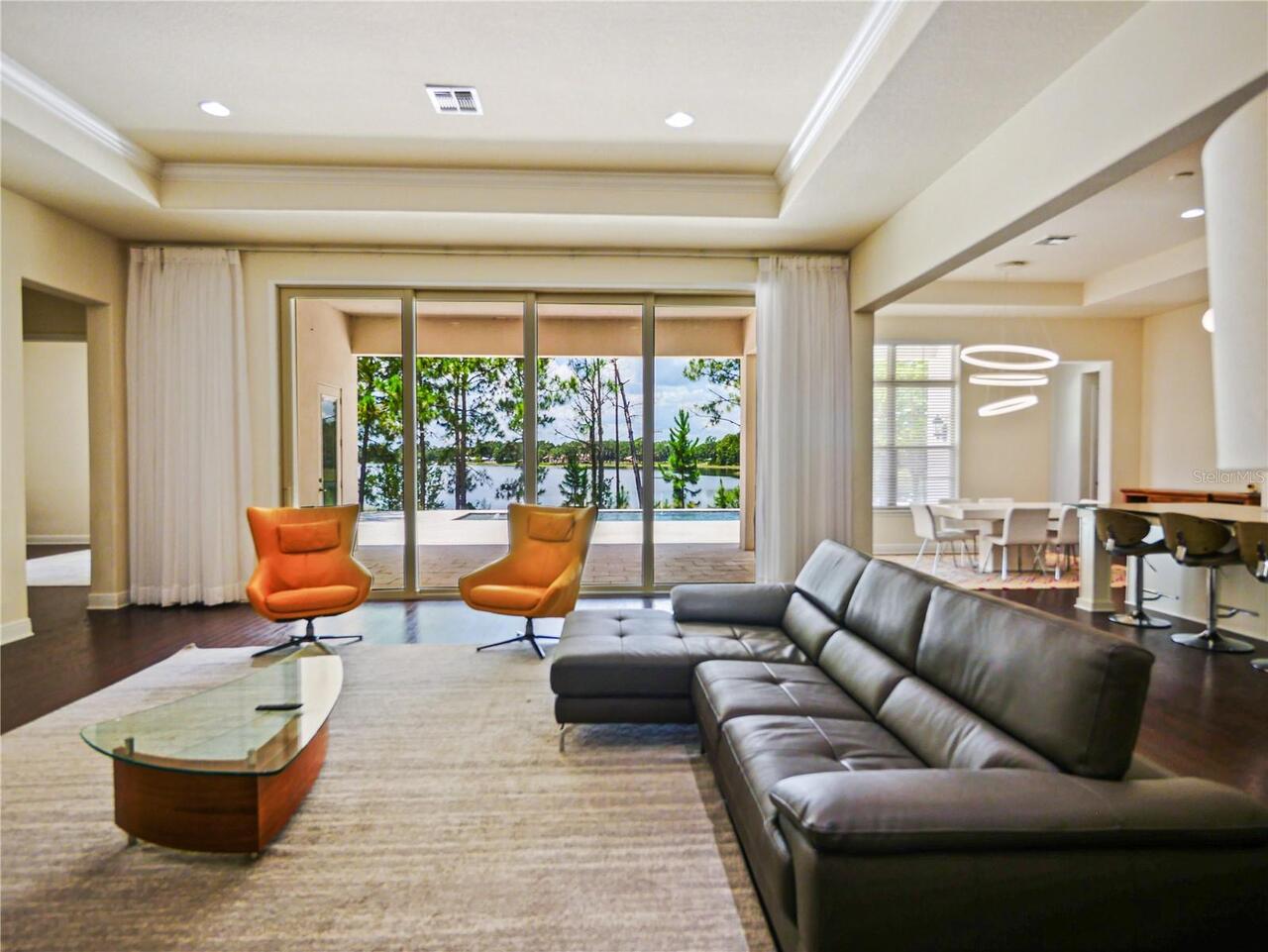Listing Photo 16