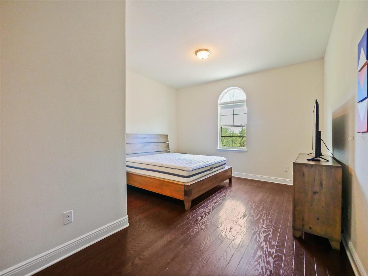 Listing Photo 52